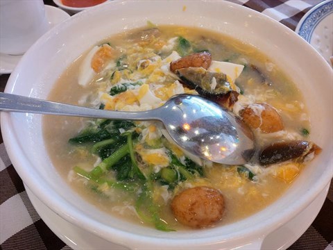 Spinach with Assorted Eggs - 文東記 in Balestier 