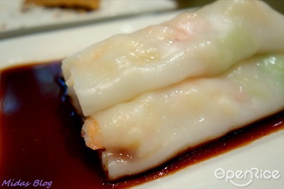 Prawn rice rolls