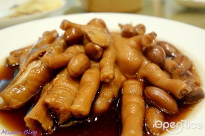 Stew chicken feet