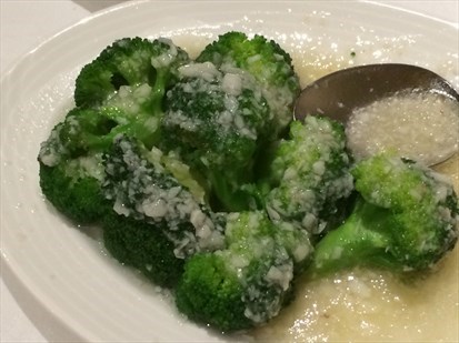Broccoli with Garlic Sauce
