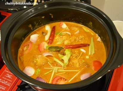 Assam Chicken Pot – 1/2 Chicken