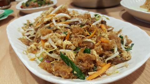 Stir-fry Fish Maw, Crab Meat & Bean Sprouts