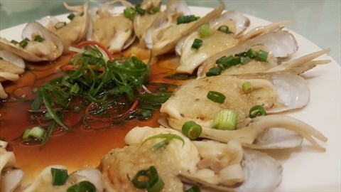 Steamed PUTIEN Clam with Minced Garlic 蒜茸蒸蛏 Closed-up