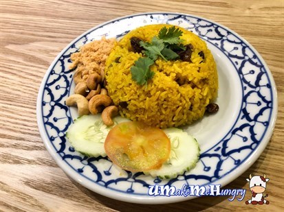 Pineapple Rice 黄梨炒饭 - $6 